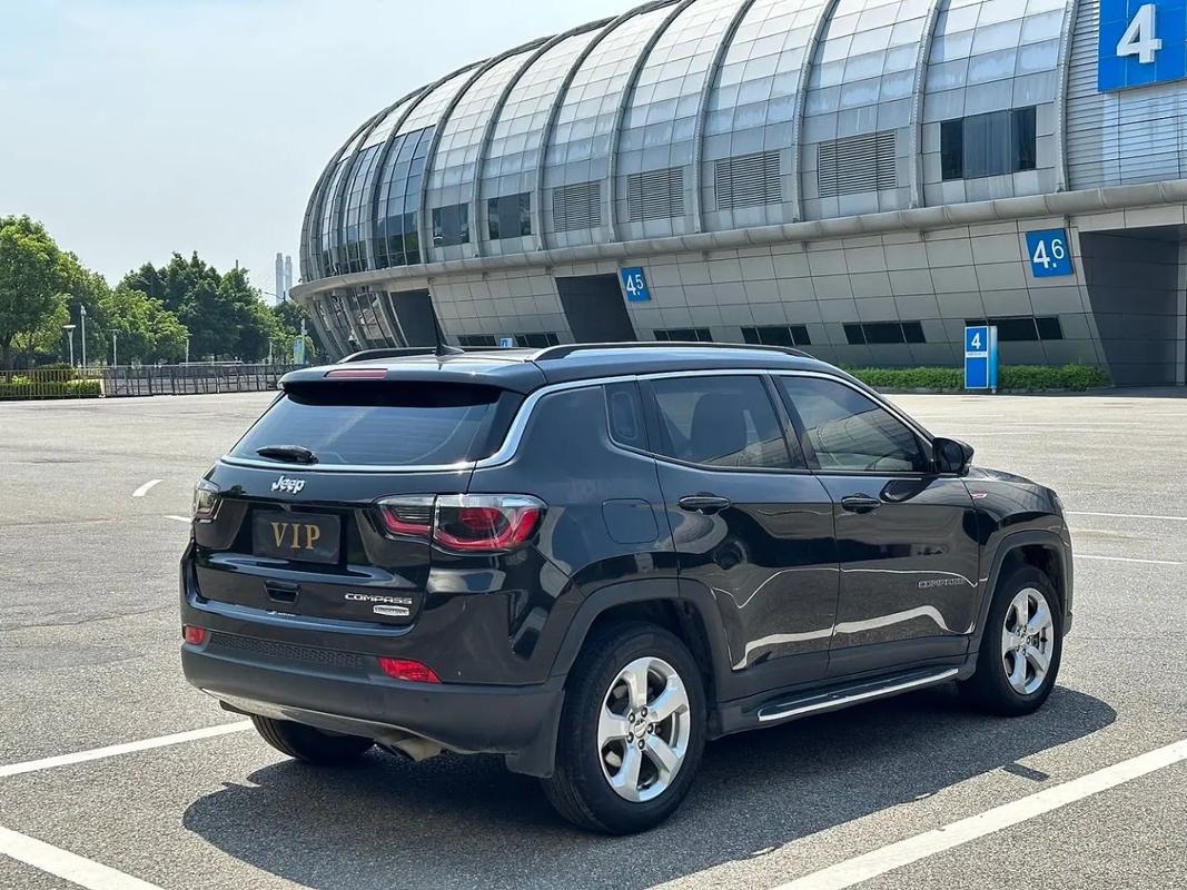 吉普指南者2017款／吉普指南者2017款 14t轮胎规格